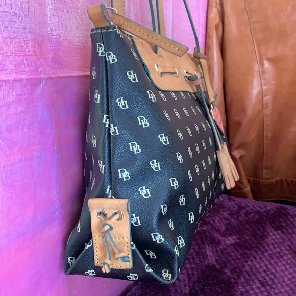 DOONEY & BOURKE ALL HARDWARE intact Preloved - Picture 5 of 15